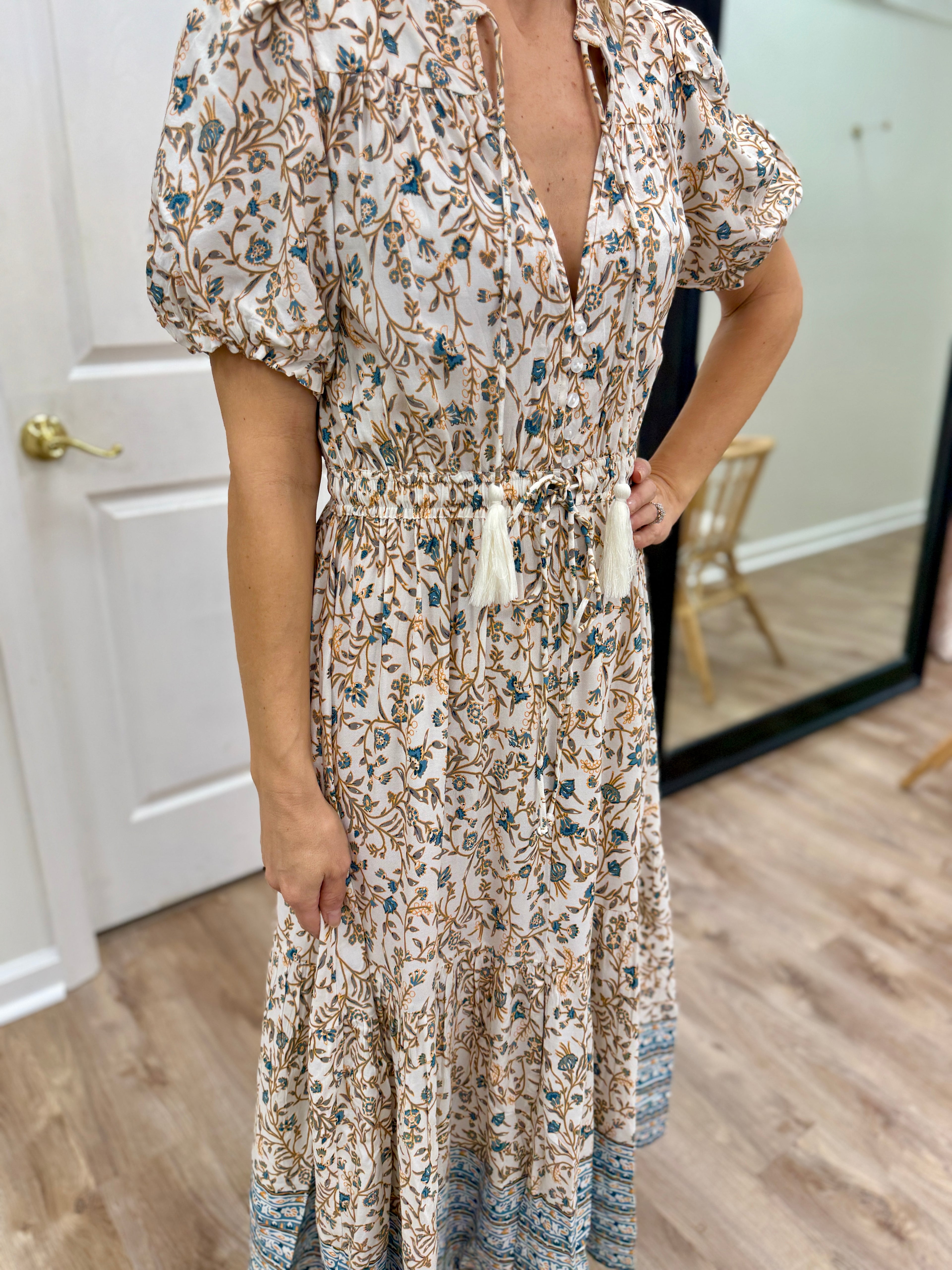 Elan Whimsy Floral Midi Dress