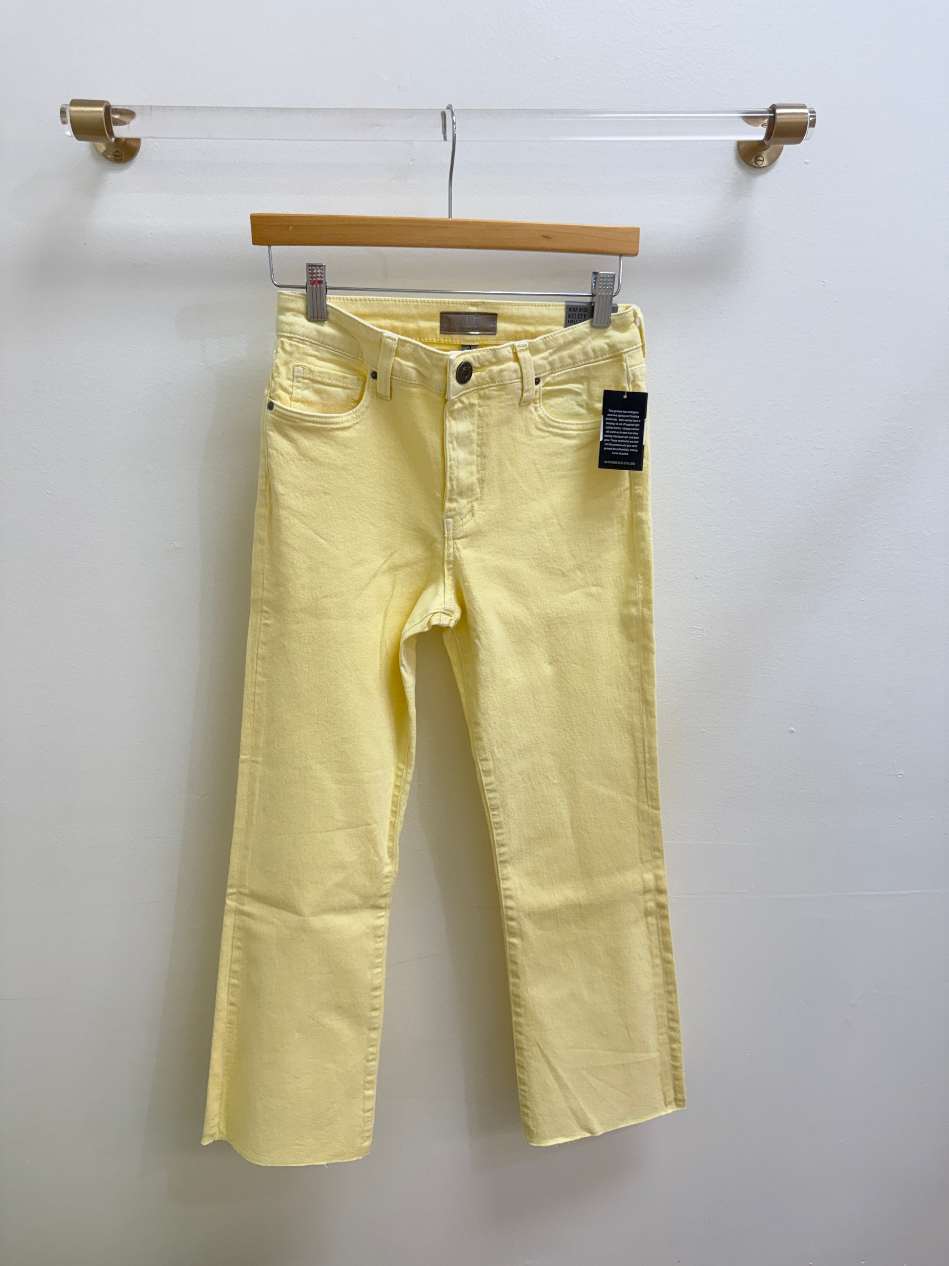 Kut Kelsey Crop Flare Pastel Yellow