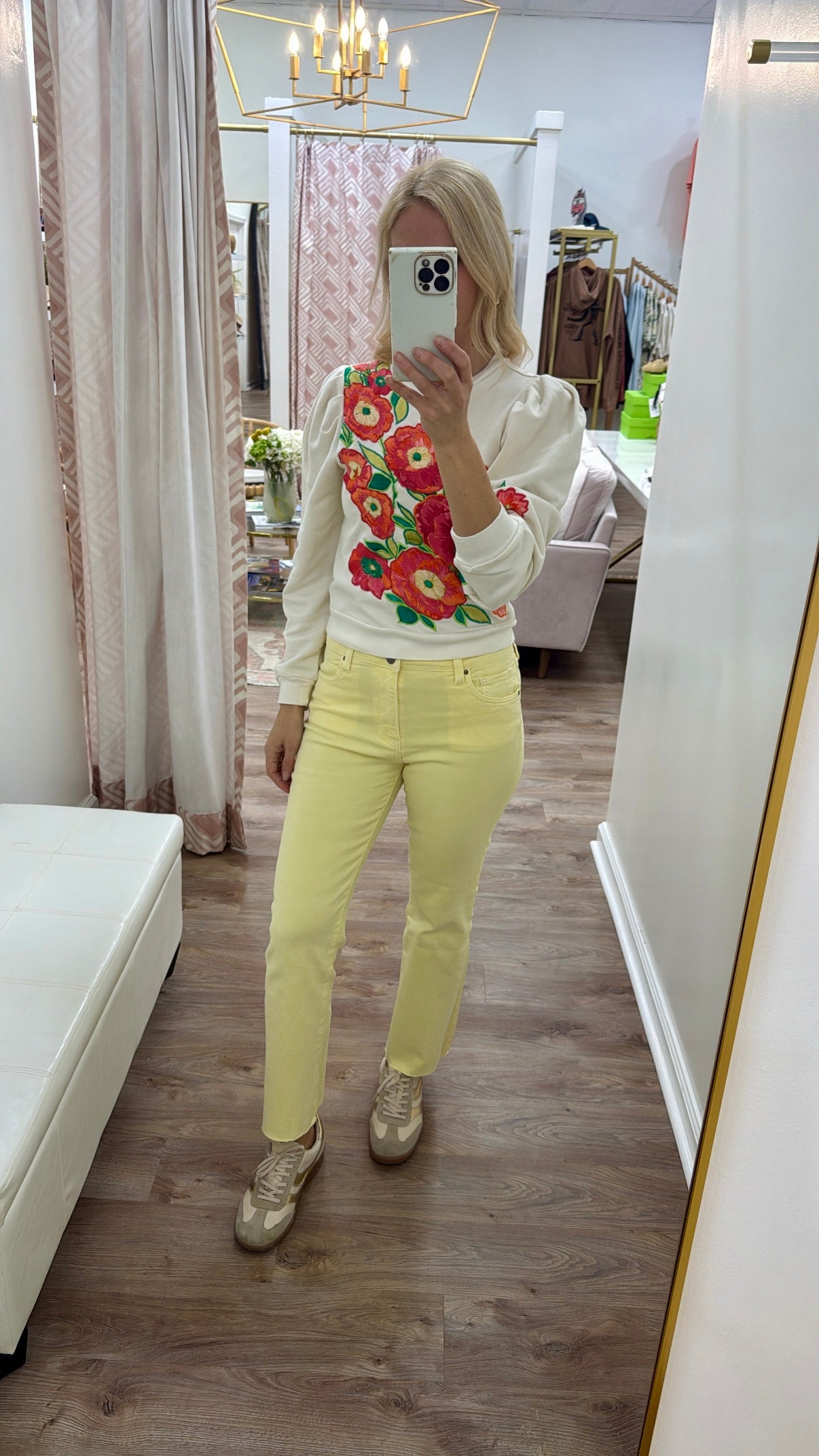 Kut Kelsey Crop Flare Pastel Yellow