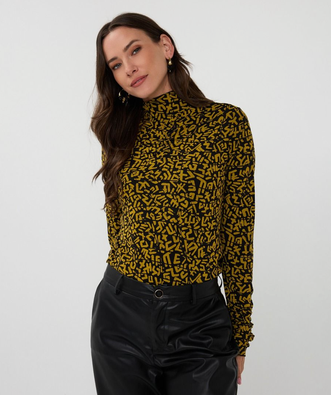 Esqualo Mock Neck Top