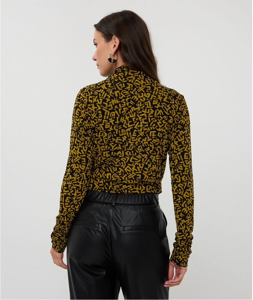 Esqualo Mock Neck Top