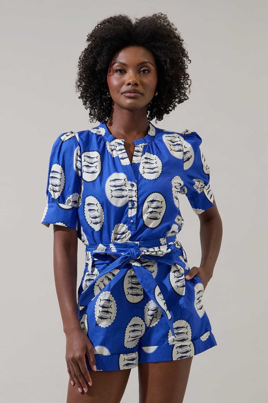 SL Fish Sea VNeck Top