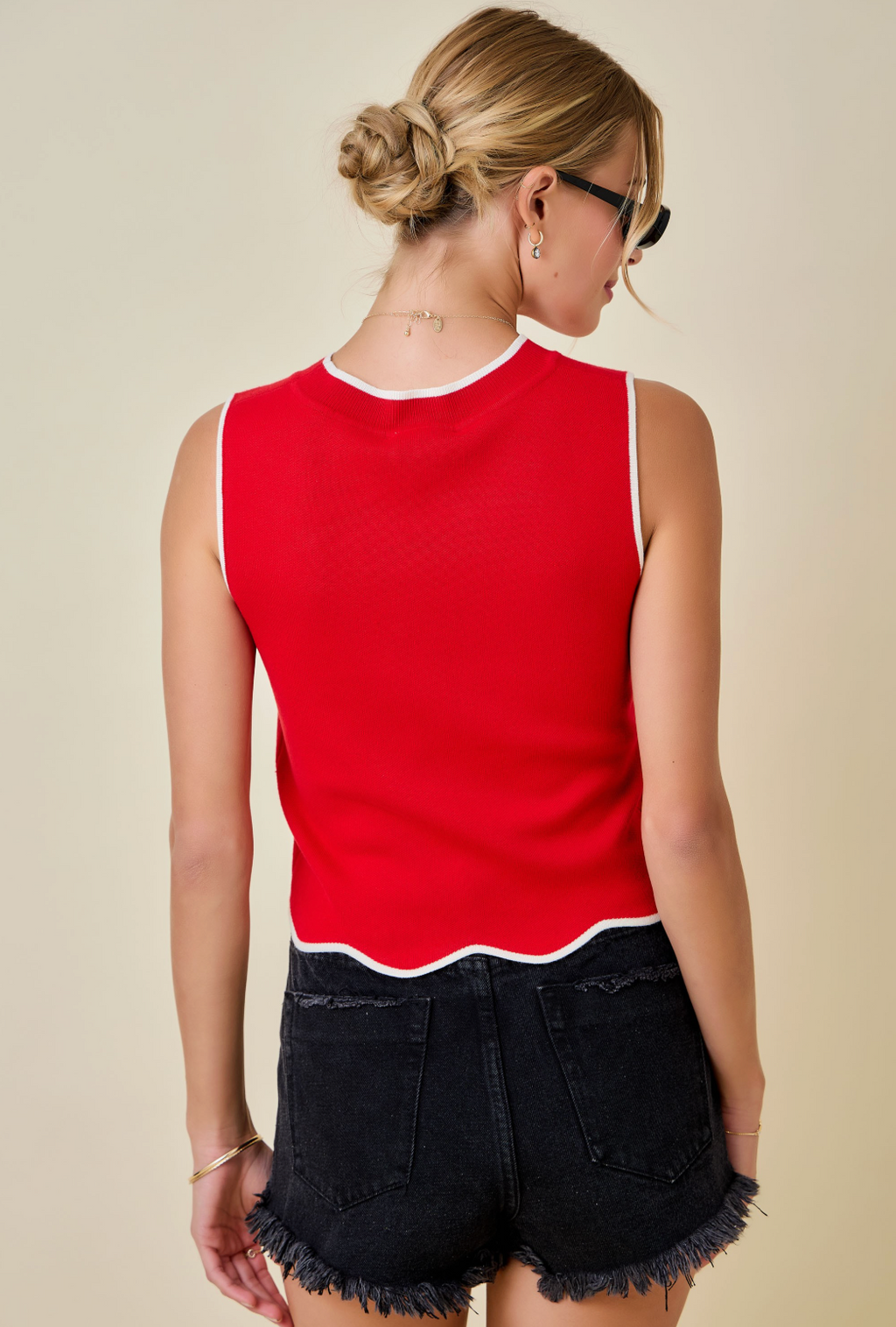 D&M Contrast Scallop Hem Tank