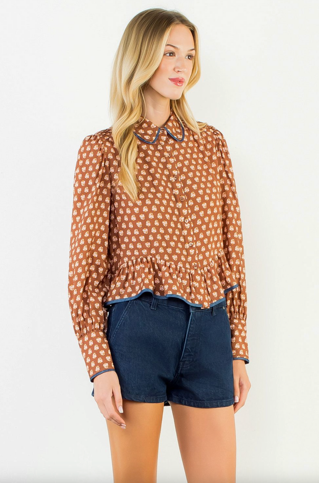 THML Ruffle Bottom Button Blouse
