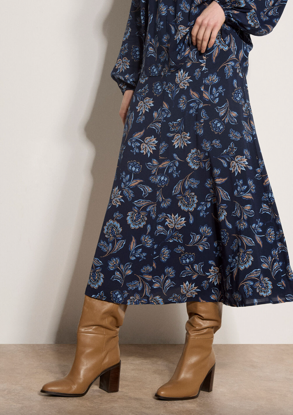 Apricot Painterly Sarasa Midi Skirt- Navy